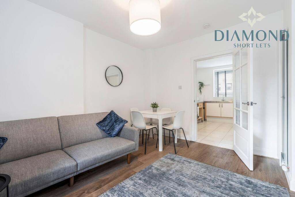 Appartement Foundry - 2 Bedrooms, Fully Equipped, Free Parking, Wifi, Favourite For Contractors, Long Welcome, Food, Bars, Shops By Diamond Short Lets